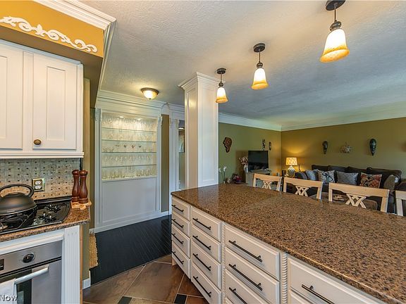 4th image of 1115 Canyon View Rd APT 103