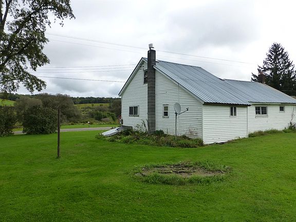 3rd image of 415 County Road 41