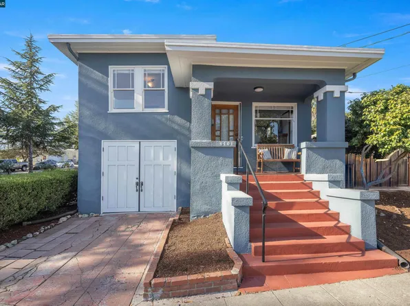 4401 Pleasant Valley Ct, Oakland, CA 94611