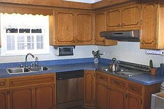 3rd image of 215 Dellwood Ave