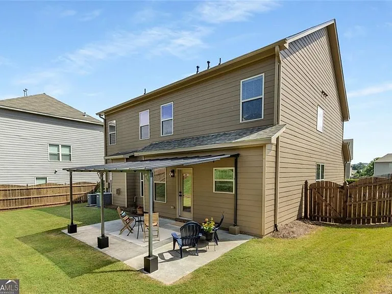 5115 Rialto Way — Photo 2