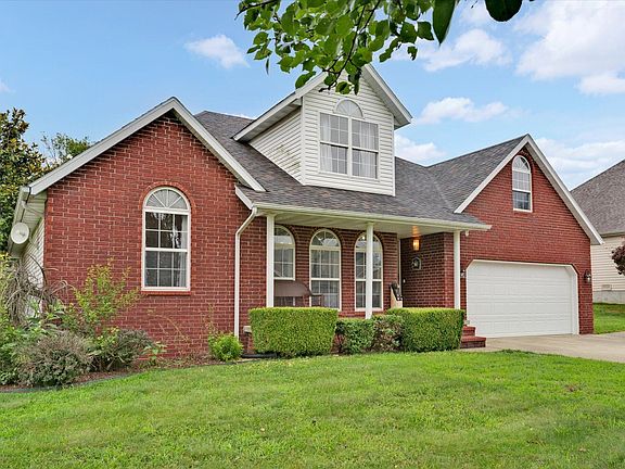 3rd image of 970 Brookside Drive