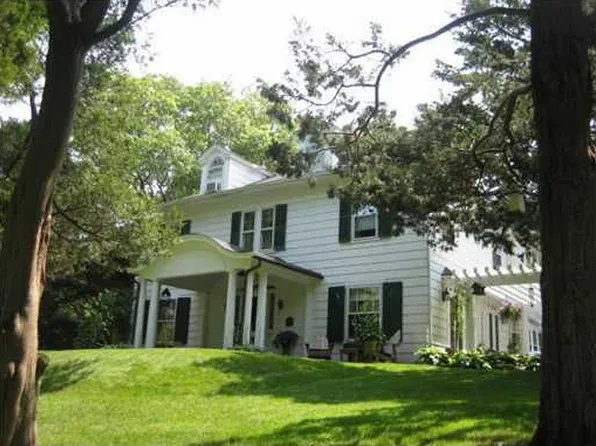 1 Babcock Rd, Westerly, RI 02891