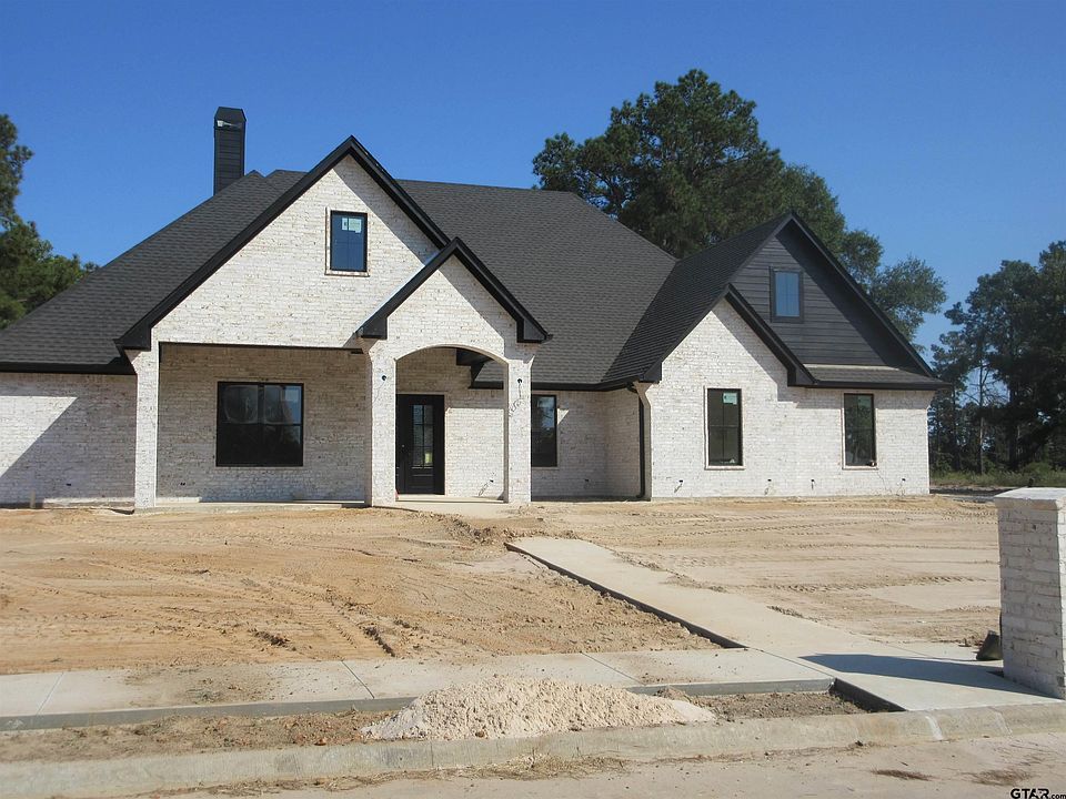 2nd image of 135 Waterfowl Ln