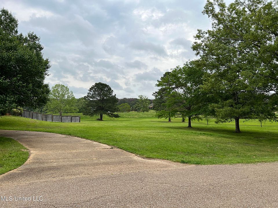 2nd image of 1 Countryside Dr #1