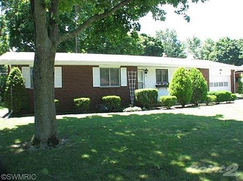 1st image of 174 Eloise Dr