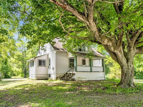 3356 S Leavitt Rd SW, Warren, OH 44481