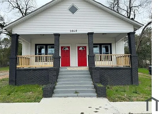 2 bed, 1600 sqft, $900 — Photo 1