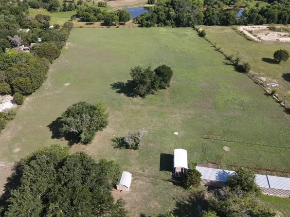 213 Western Lake Dr, Weatherford, TX 76087