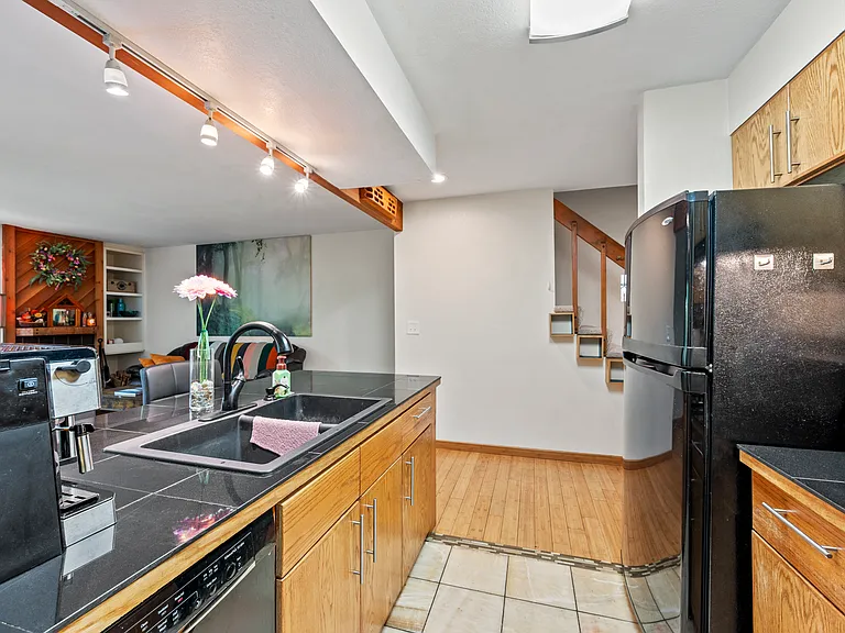 3048 Fulton Cir — Photo 8