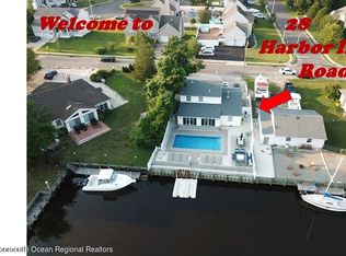 28 Harbor Inn Rd, Bayville, NJ 08721