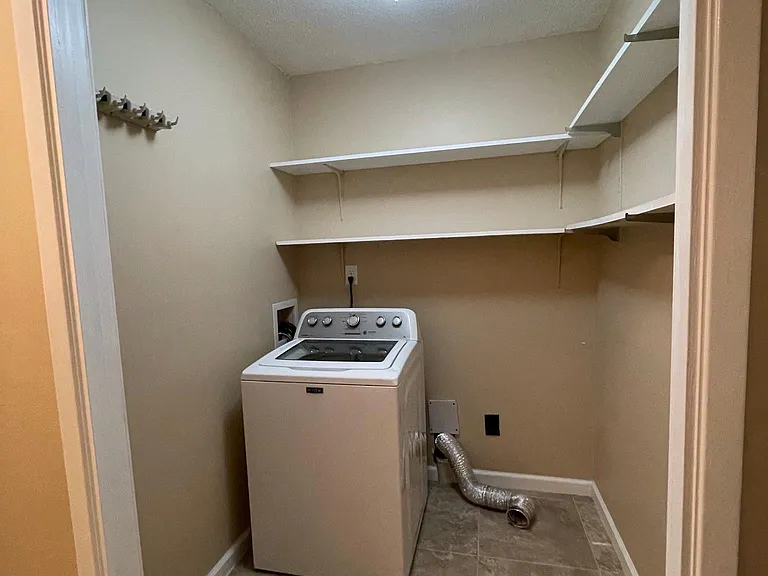 307 Lincoln Ave #A — Photo 11