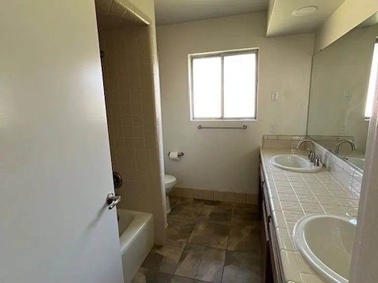 8900 Campus Park Ct — Photo 13