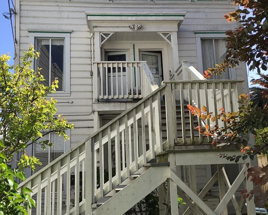 1st image of 745 Elizabeth St