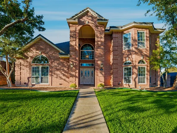 2204 Woodstock Dr, Colleyville, TX 76034