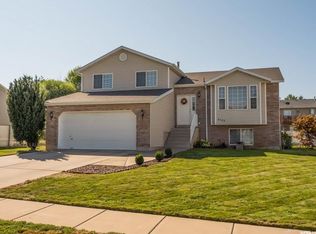 2127 W 1630 N, Clinton, UT 84015