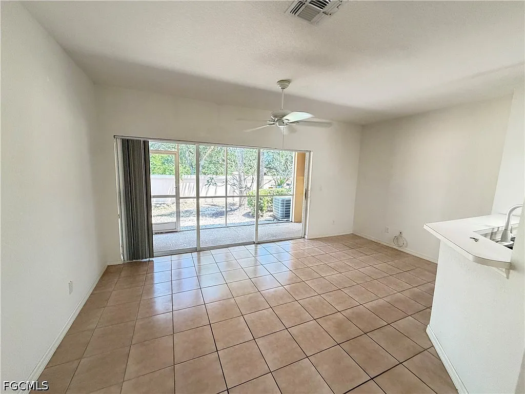 2 bed, 2.5 bath, 1143 sqft, $1,500 — Photo 3