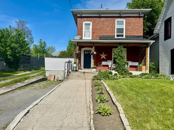 122 Green St, Deseronto, ON K0K 1X0