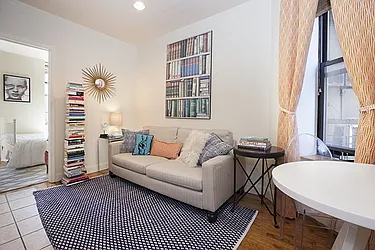 Rented by Nest Seekers International