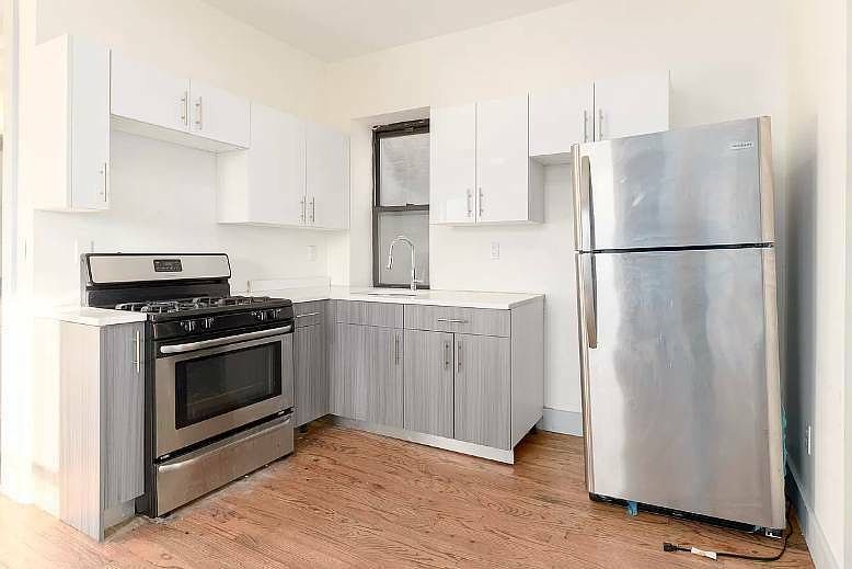 1st image of 234 Pulaski St #6J