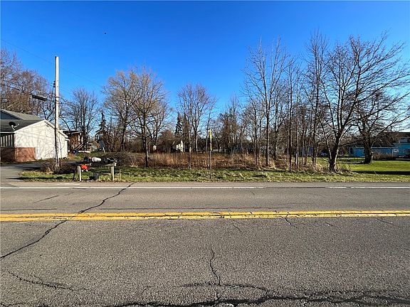 2nd image of 3244 W Lake Rd #7