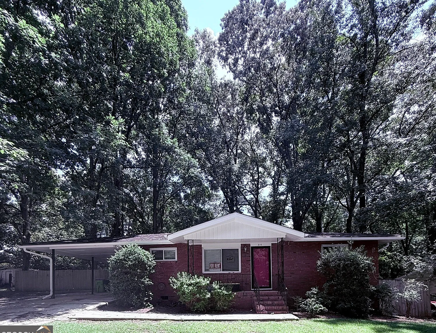 2 bed, 1.0 bath, 960 sqft, $1,600 — Photo 1