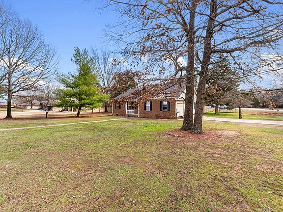 3rd image of 180 Contemporary Dr