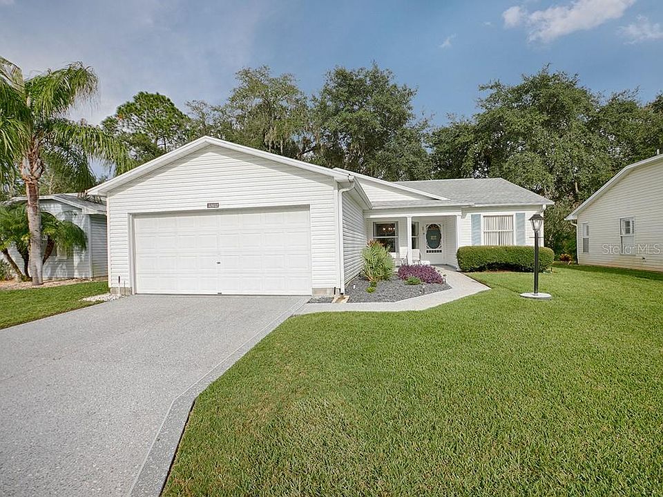 1st image of 32652 Oak Park Dr