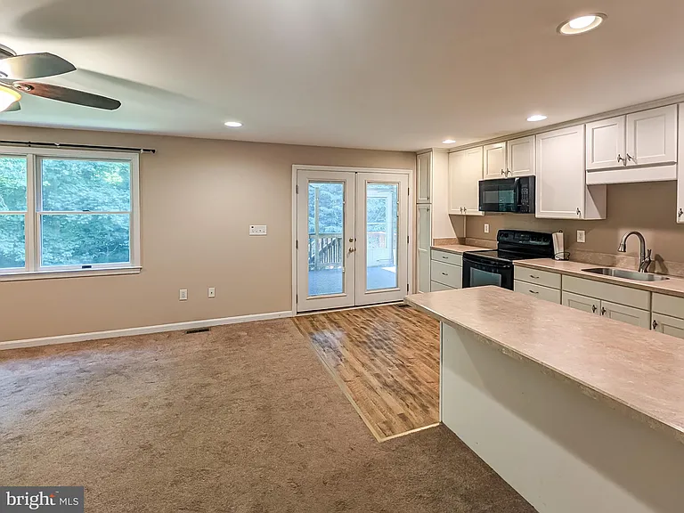 5115 Irving St #2 — Photo 5