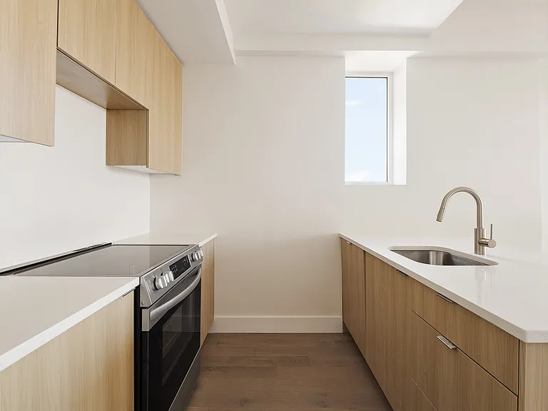 64-08 Wetherole St #3/4D — Photo 8