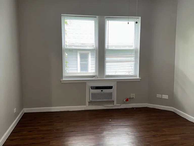 6726-1 N Glenwood Ave #204 — Photo 2