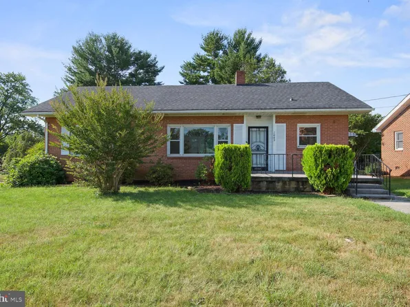 1049 Braxton Rd, Front Royal, VA 22630