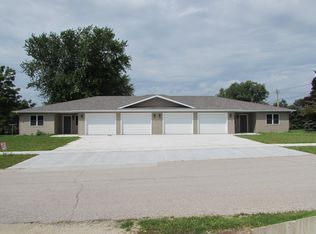 302 2nd Ave SW, Waukon, IA 52172