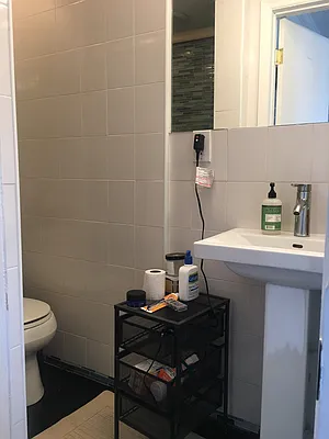 Rented by Realty Collective | media 7