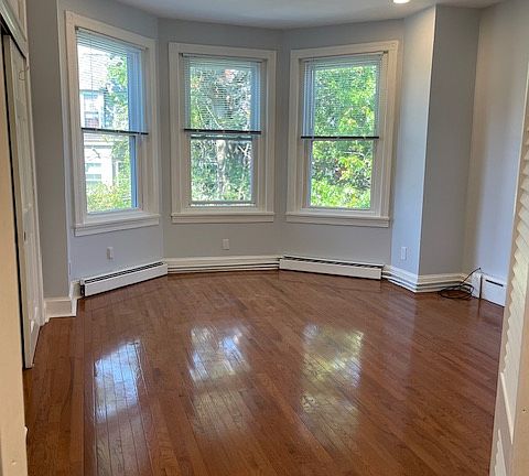 Back room with bay window