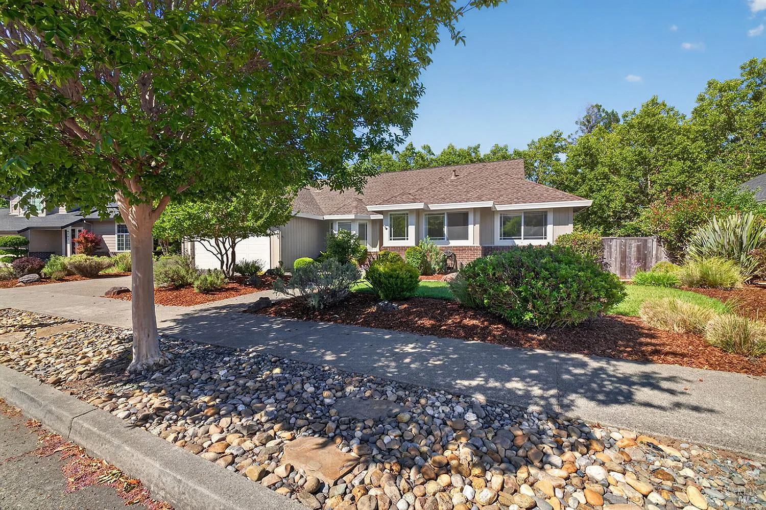 4795 Hillsboro Circle - Photo 1