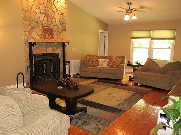 4th image of 5233 Louvinia Dr