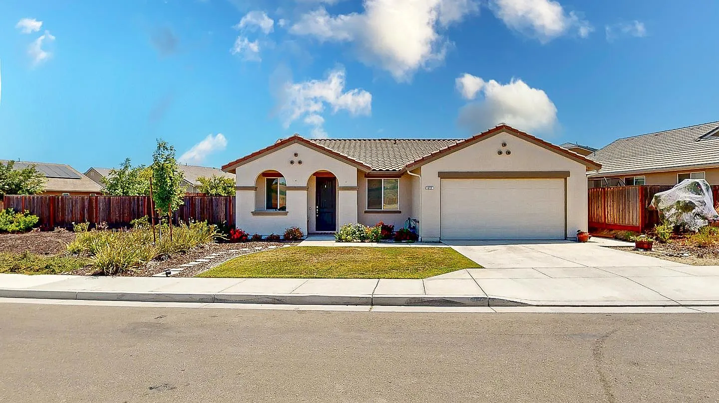 677 Sacramento Way photo 1