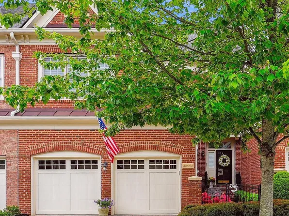 43663 Palmetto Dunes Ter, Leesburg, VA 20176