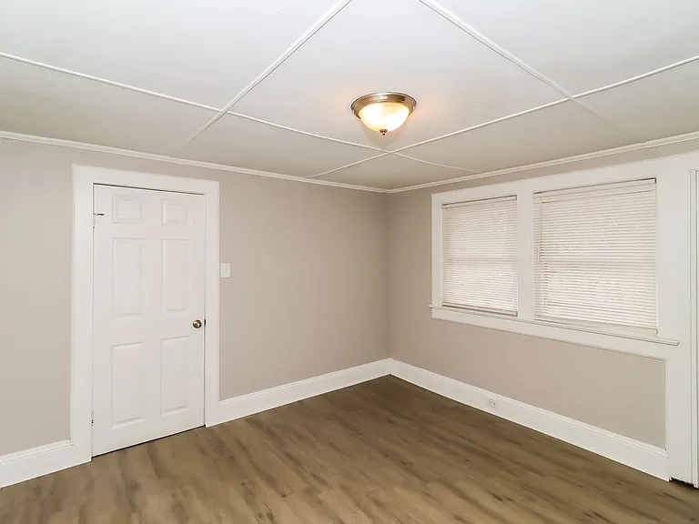 18903_019_living_room_13493660.jpg