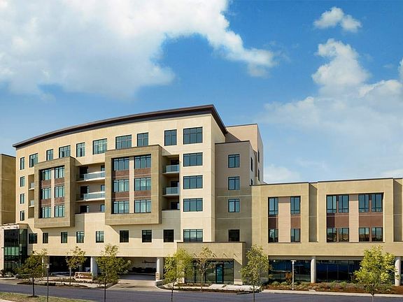 2nd image of 707 Thayer Ln APT 308