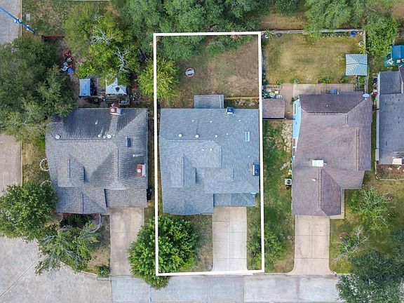 2nd image of 19618 Coppervine Ln