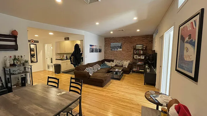 Rented by Strivers Management Group Corp (Brokerage) | media 1