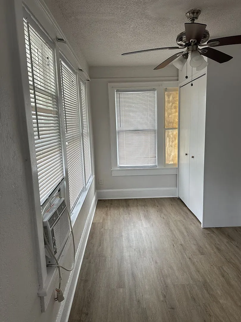 2 Bedroom 1 Bathroom in Winter Haven — Photo 4