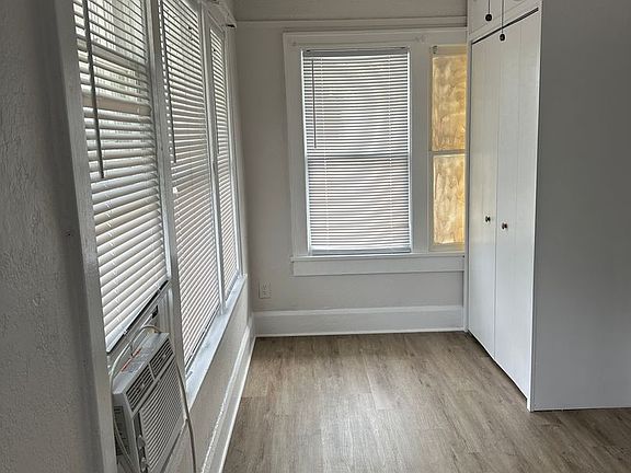 4th image of 136 Avenue C NE APT 3
