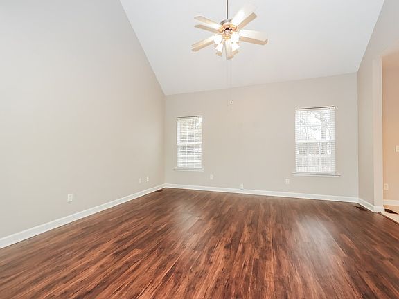 4th image of 1501 Teresa Ln
