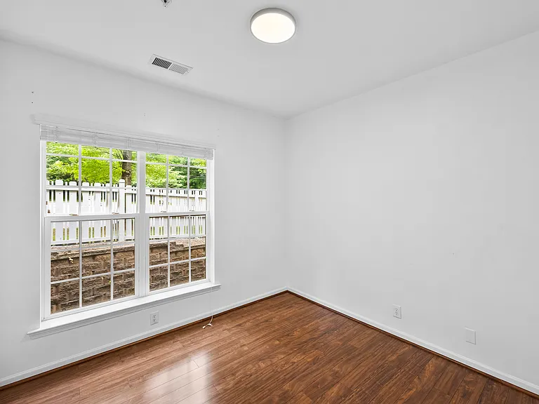 3228 Margellina Dr — Photo 24