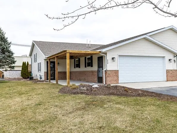524 Beth CIRCLE, Plymouth, WI 53073