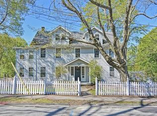 41 Oakland St, Wellesley, MA 02481