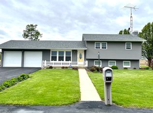 8770 N County Road 700 E, Hope, IN 47246